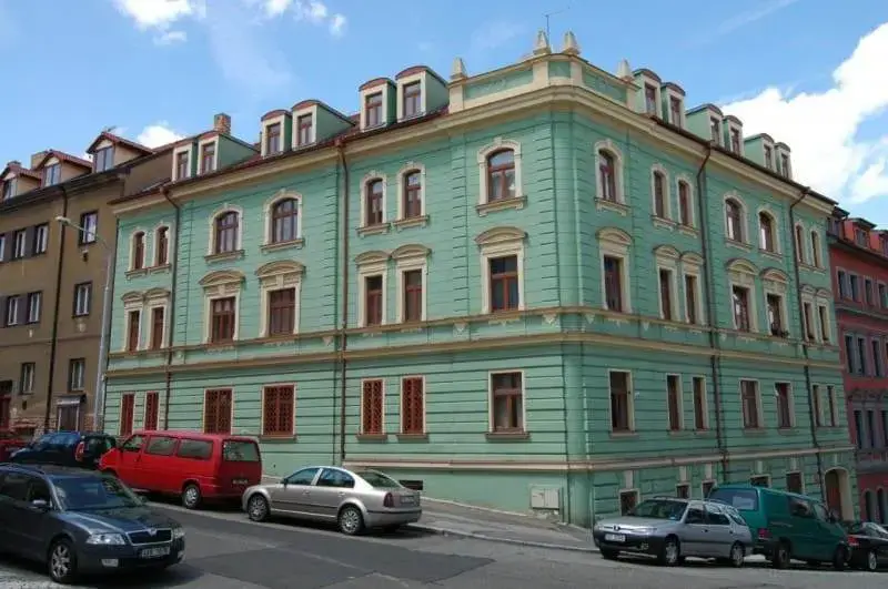 HELENY MALÍŘOVÉ 400